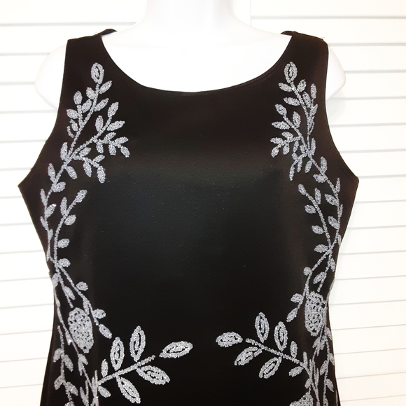 RONNI NICOLE Sequined & Stretchy Pullover Dress - Picture 8 of 14